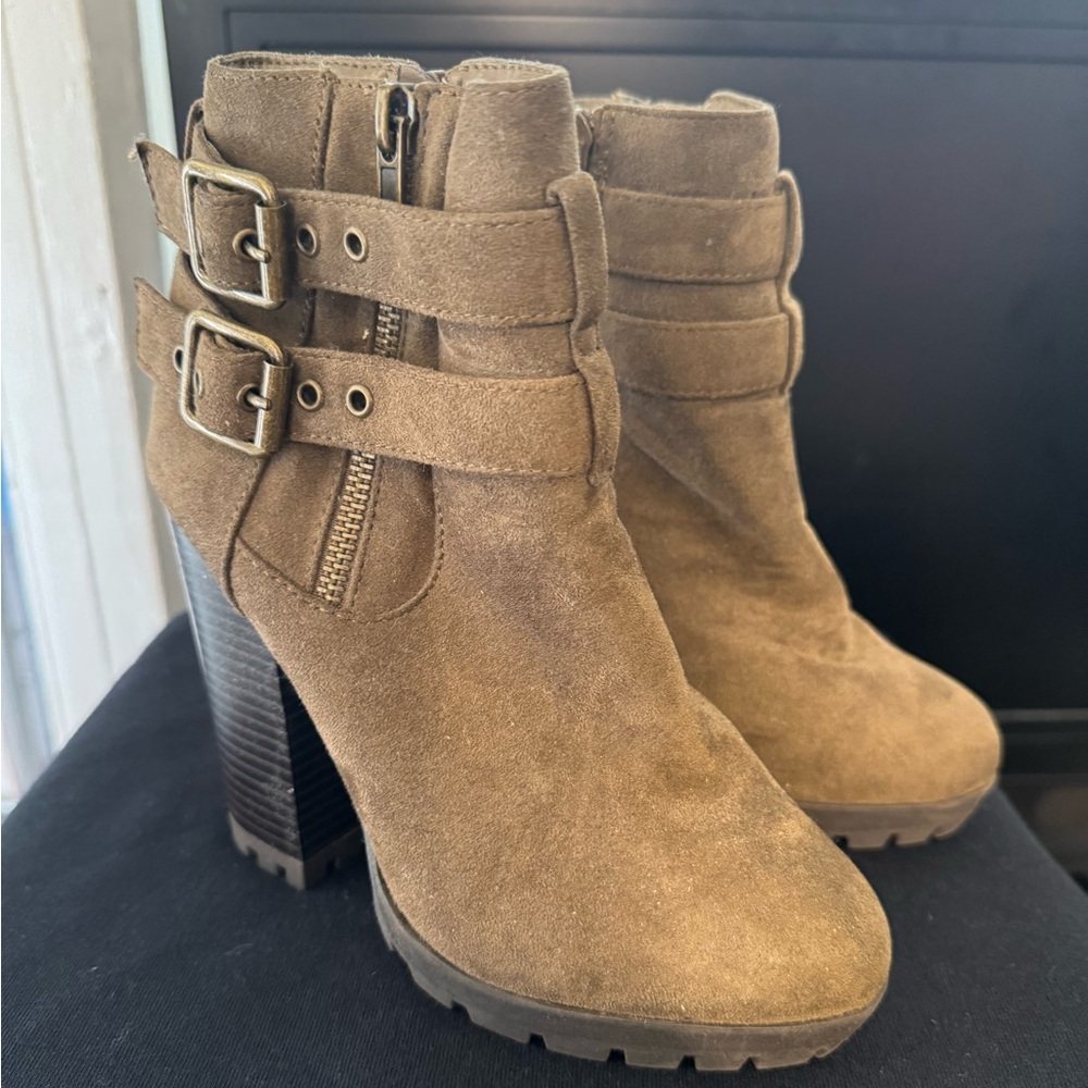 Brown Suede Women’s Boots